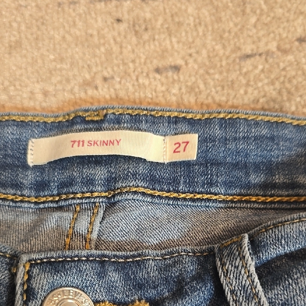 Levi's Blue Skinny Jeans with Modern Fit - Picture 2 of 12